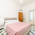Relais Francesca Pool&view