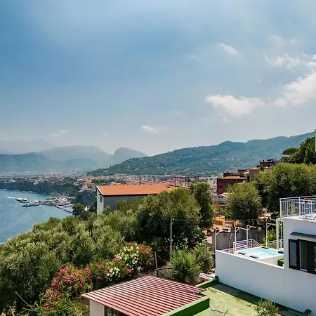Casa vacanze Relais Francesca Pool&view Sorrento